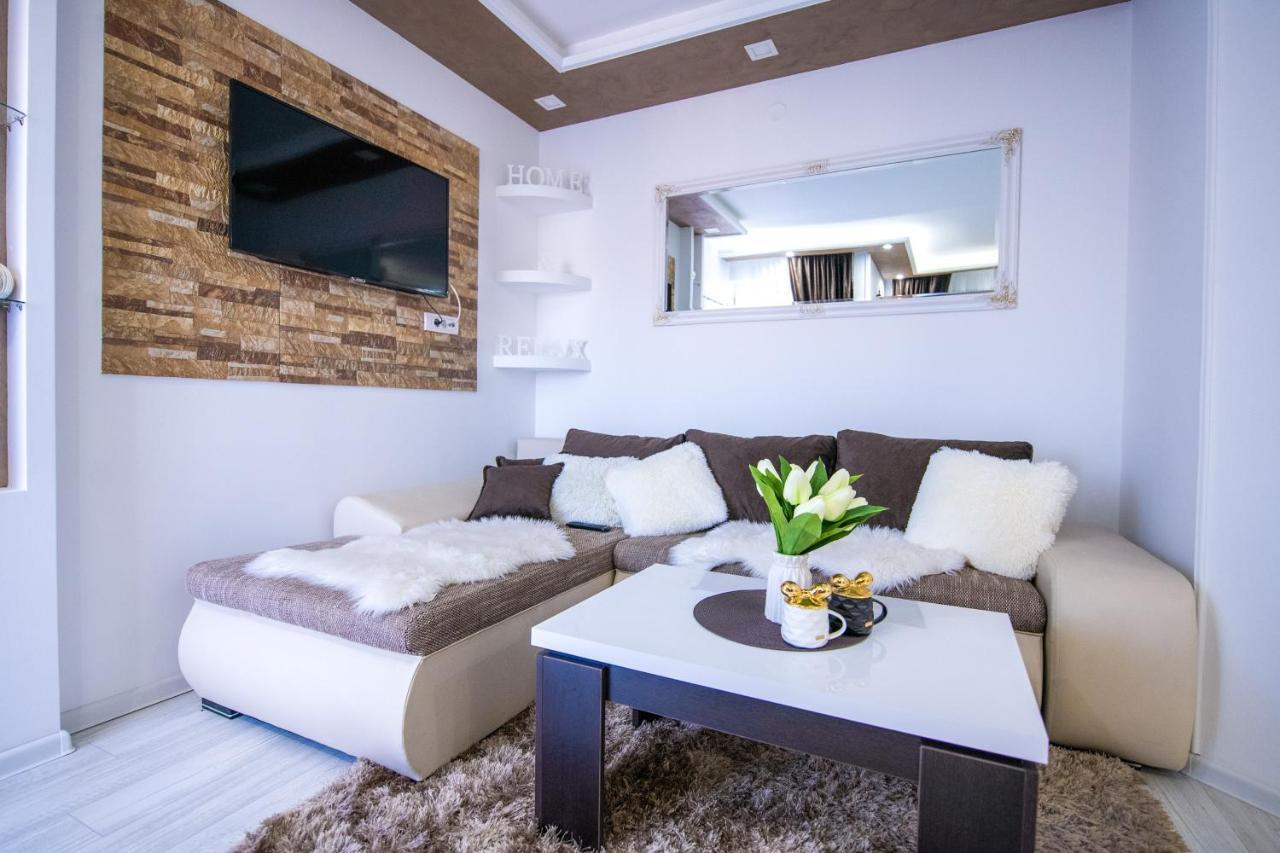 Apartman Nina II Sremska Mitrovica Dış mekan fotoğraf