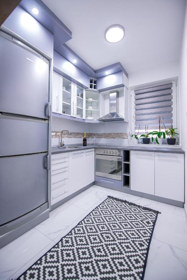 Apartman Nina II Sremska Mitrovica Dış mekan fotoğraf